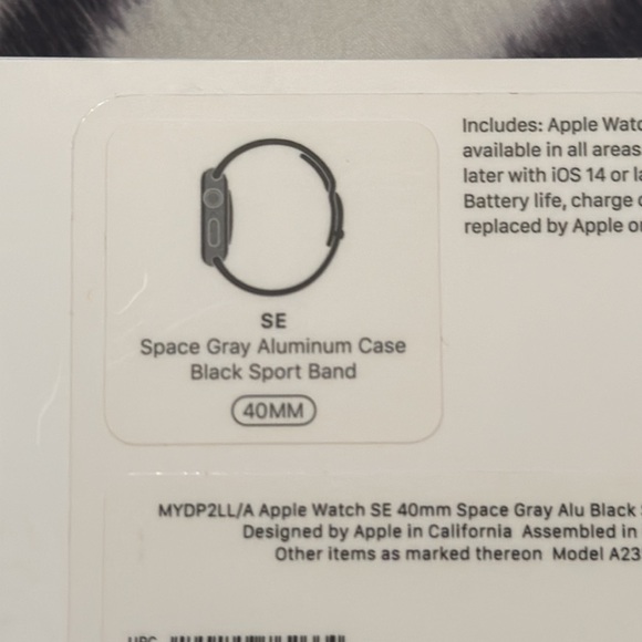 APPLE WATCH SE LIKE NEW!! - Picture 7 of 10